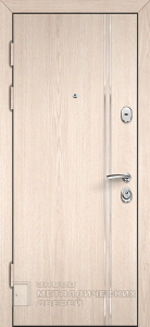 Фото «Серая дверь №16»  в Лосино-Петровскому